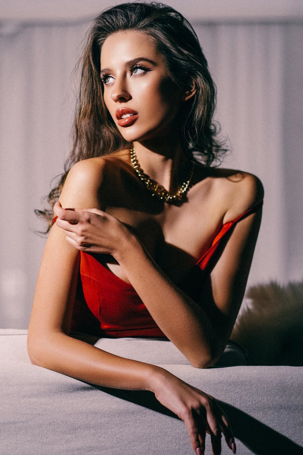 Проститутка-индивидуалка Вита, 23 лет, грудь 4, 167 см, 27'000 / час